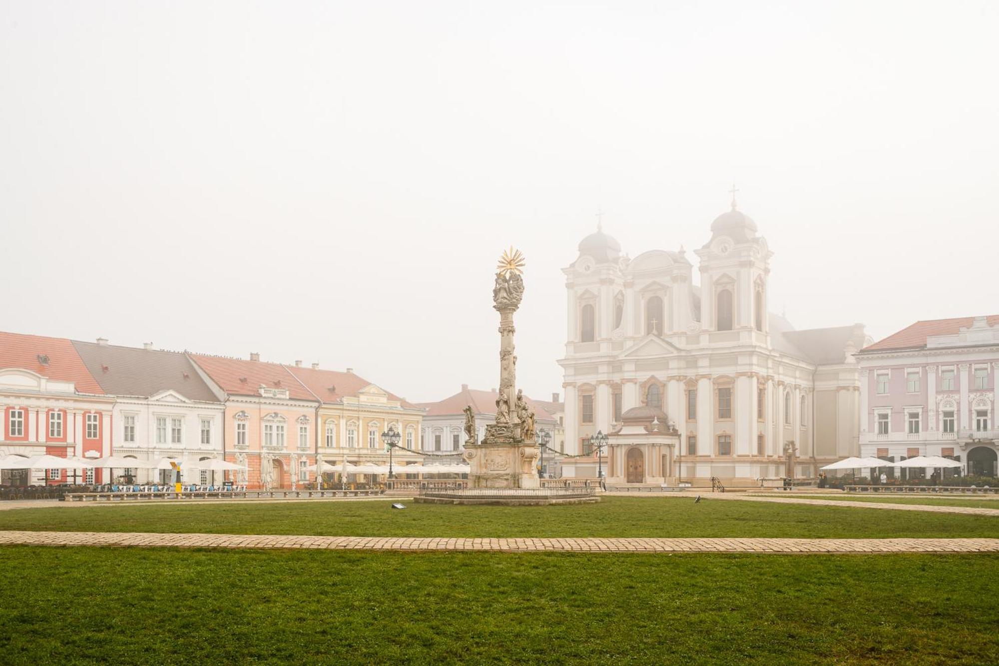 The Chic One, Unirii Square View Apartment Timisoara Ngoại thất bức ảnh
